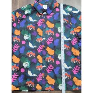 Retired DisneyParks Men's Short Sleeve Button Down Shirt Crab Fish Coral Print L